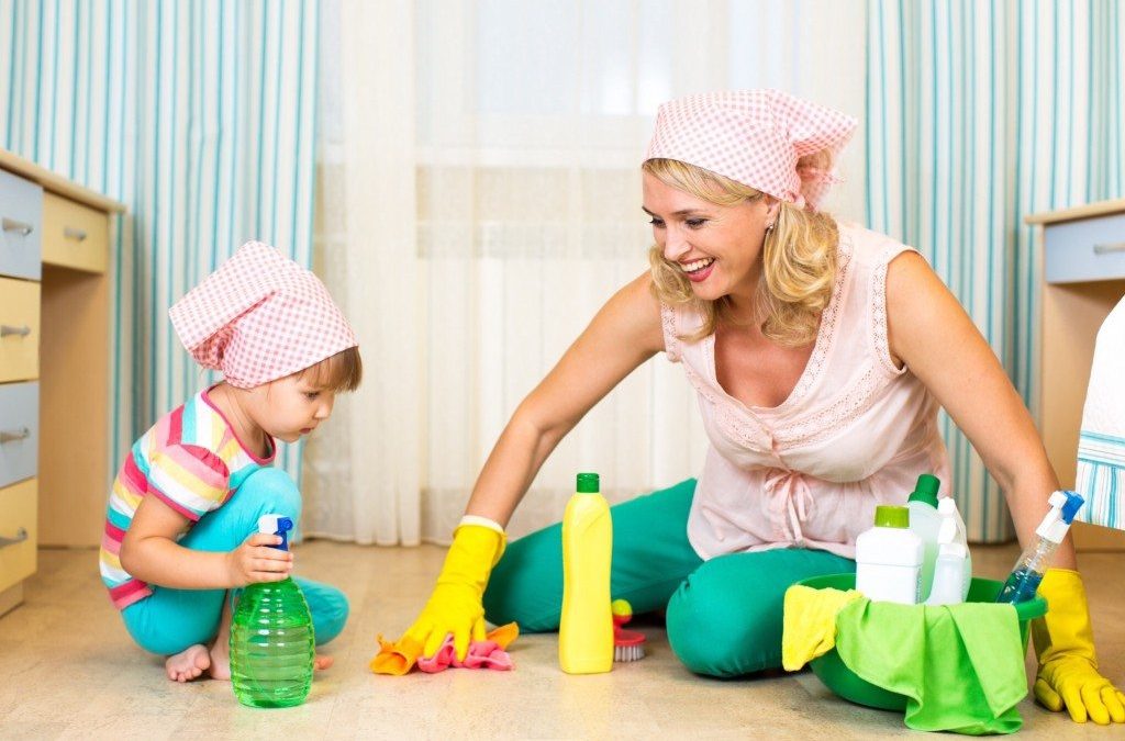 Mini People Can Clean Too: Teach Your Kids To Clean